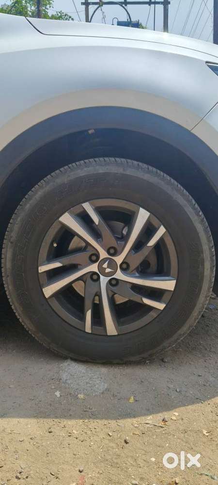 Mahindra Xuv700 2.2 Ax 5 Diesel Mt Str, 2023, Diesel