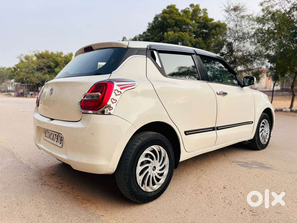 Maruti Suzuki Swift Vxi + Manual, 2023, Petrol