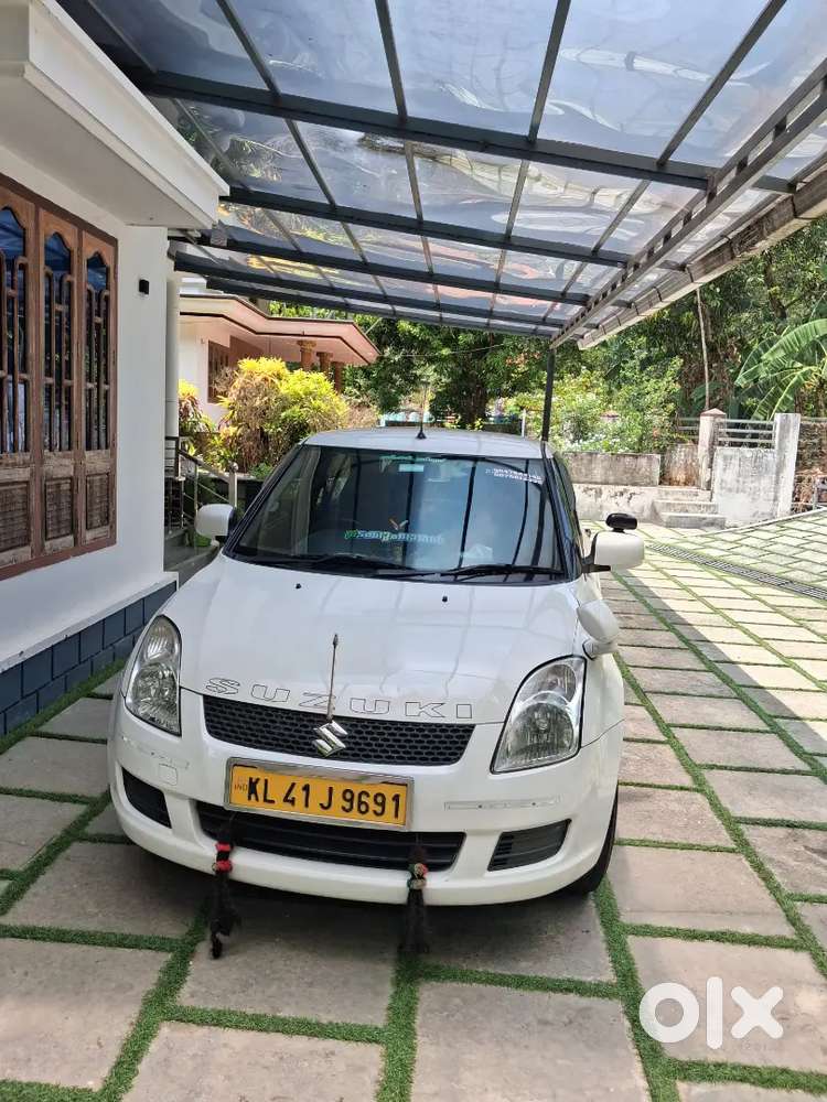 Maruti Suzuki Swift Dzire 2015