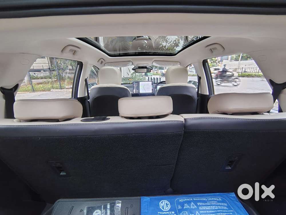 Mg Windsor Ev Essence, 2026, Electric