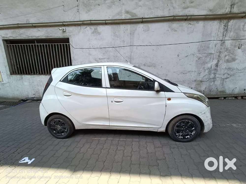 Hyundai Eon 2015 Petrol 70211 Km Driven