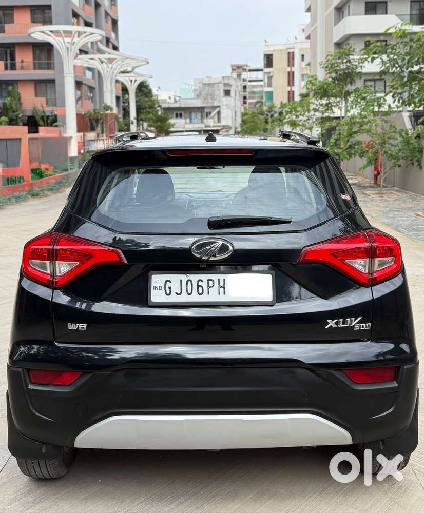 Mahindra Xuv300 W8 Option Diesel, 2022, Diesel