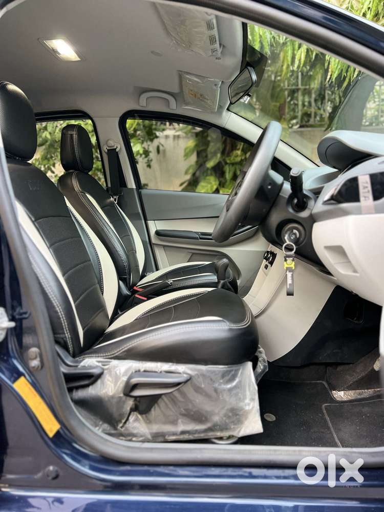Tata Tiago 1.2 Revotron Xm Option, 2025, Petrol