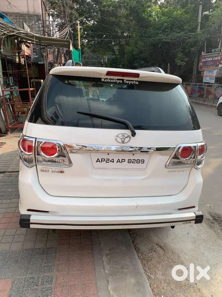 Toyota Fortuner 2012