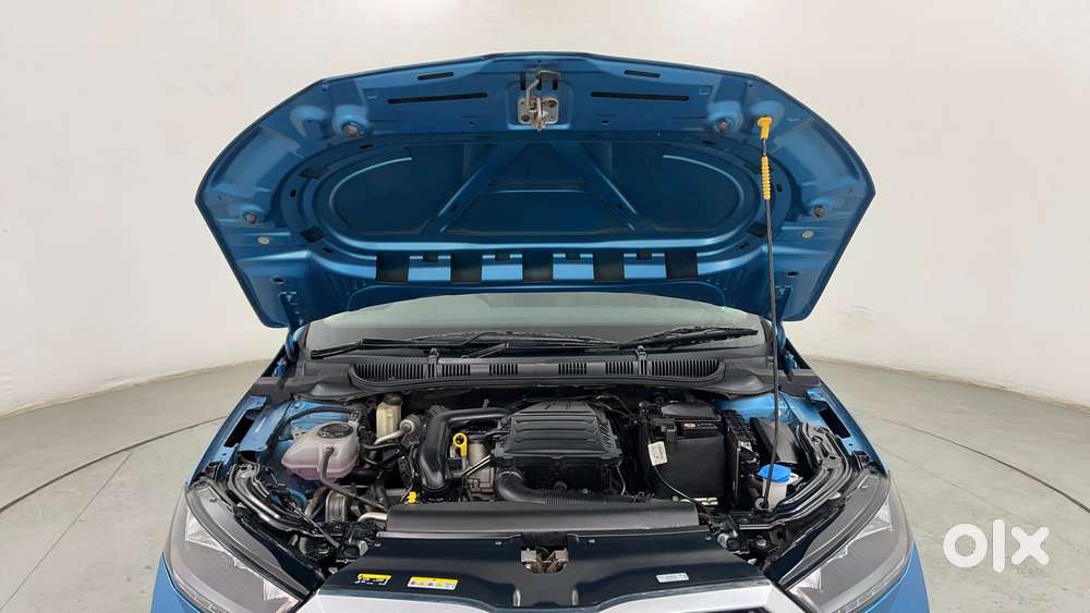 Skoda Slavia Ambition 1.0l Tsi At, 2023, Petrol