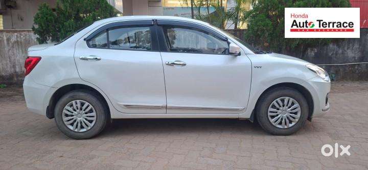 Maruti Suzuki Swift Dzire 1.2 Vxi, 2017, Petrol