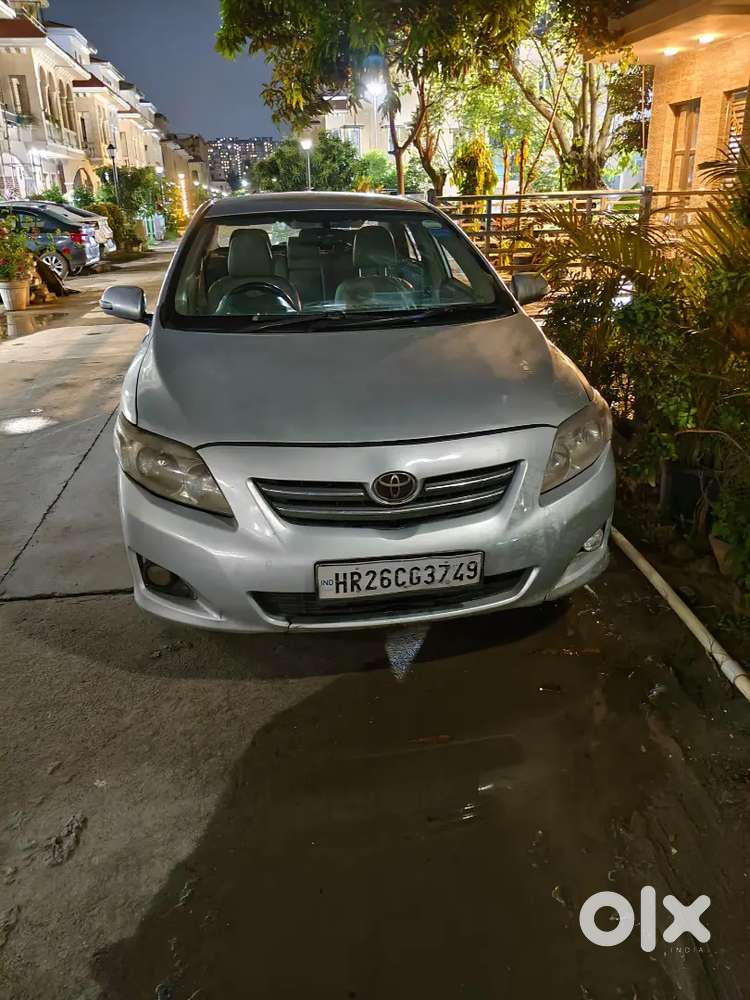 Toyota Corolla Altis 1.8 G  Well Maintained  Powerful Sedan.