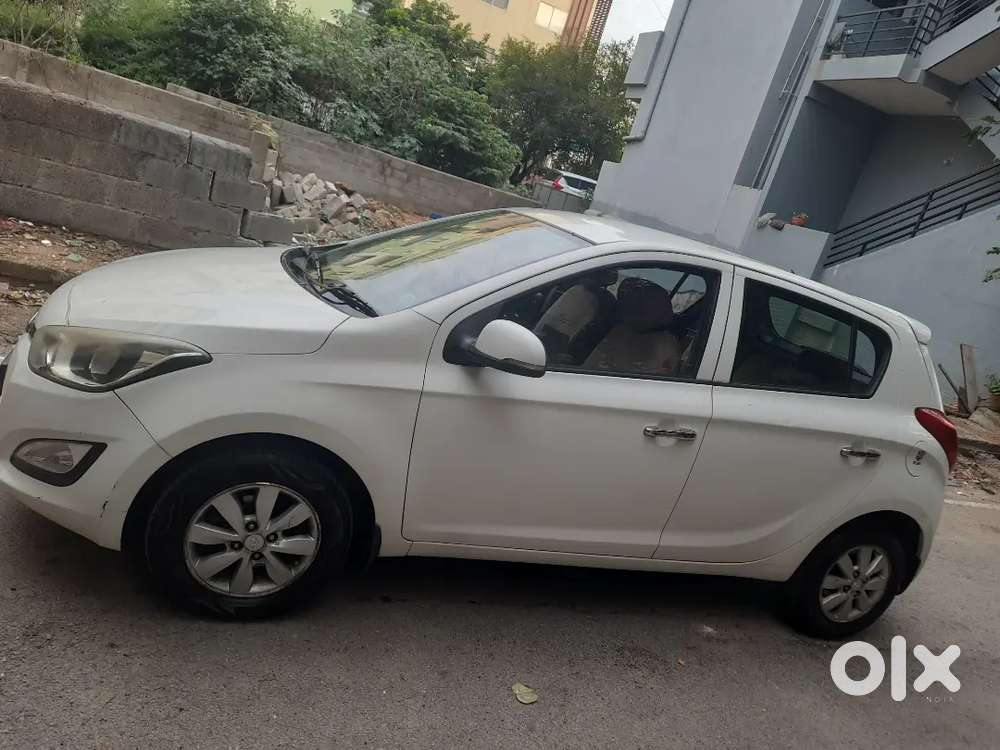 Hyundai I20 2012 Diesel 118000 Kms, Well Maintained. Mint Condition