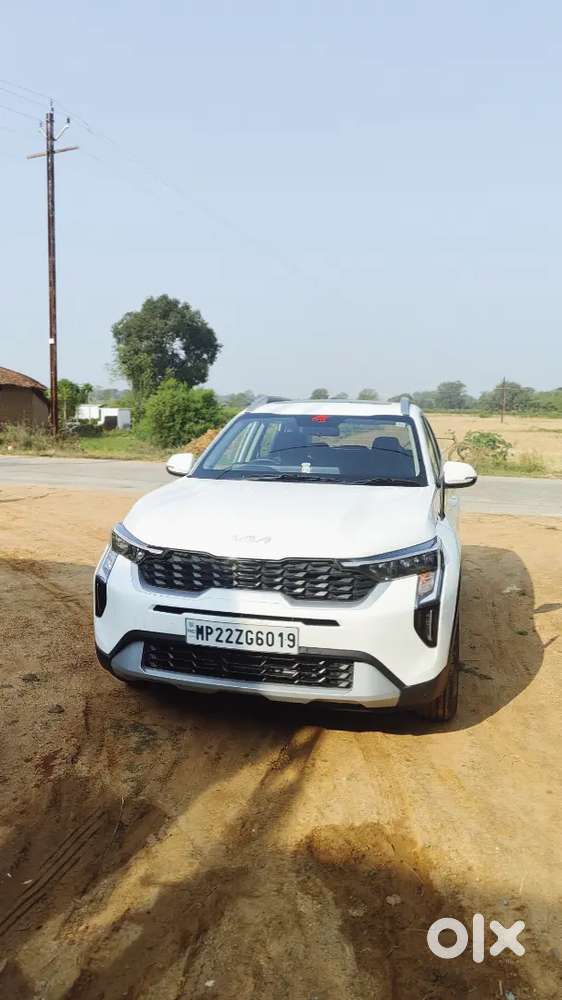 Kia Sonet 2025 Petrol 5000 Km Driven