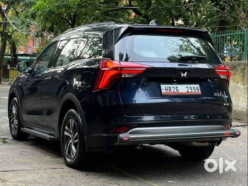 Mahindra Xuv700 2.0 Ax 5 Petrol Mt 7 Str, 2024, Petrol
