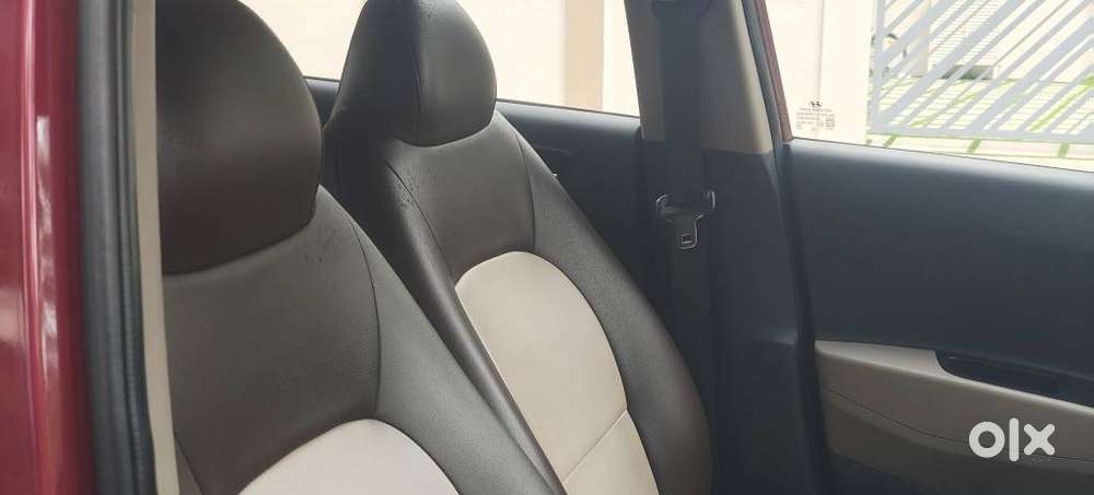 Hyundai Grand I10 At Sportz, 2014, Petrol
