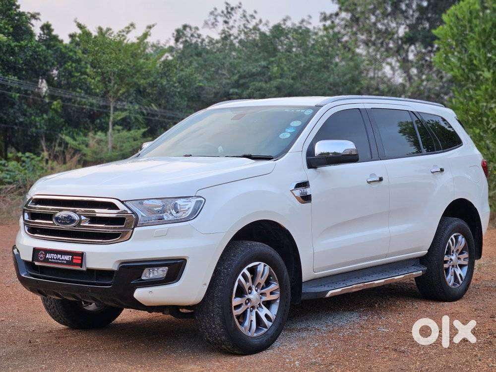Ford Endeavour 3.2 Titanium At 4x4, 2016, Diesel