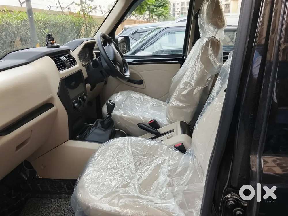 Mahindra Scorpio Classic 2025 Diesel 6000 Km Driven