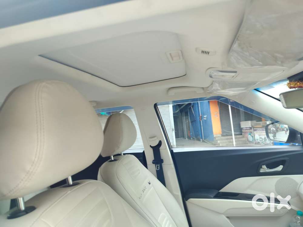 Mahindra Xuv 3xo Ax5l 1.2 Petrol At, 2024, Petrol