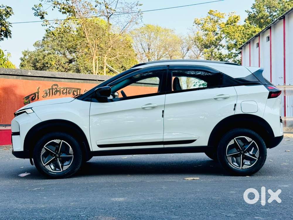 Tata Nexon 2023 Oct Creative Petrol Well Maintained