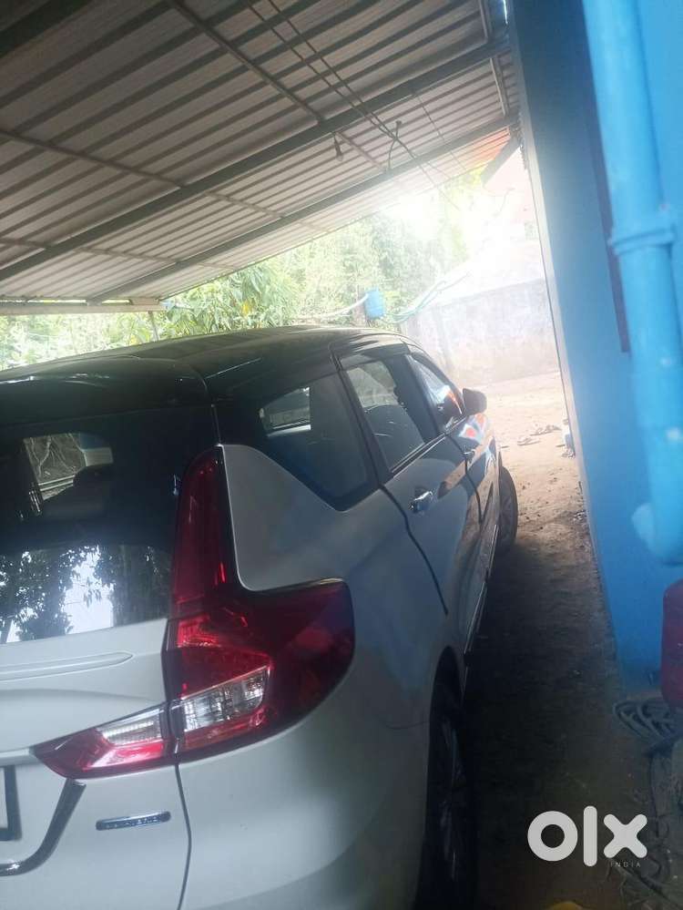 Maruti Suzuki Ertiga 2018-2022 1.4 Vxi Shvs At, 2022, Petrol