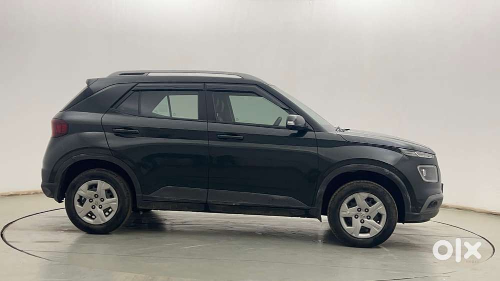 Hyundai Venue 1.2 S Plus, 2021, Petrol