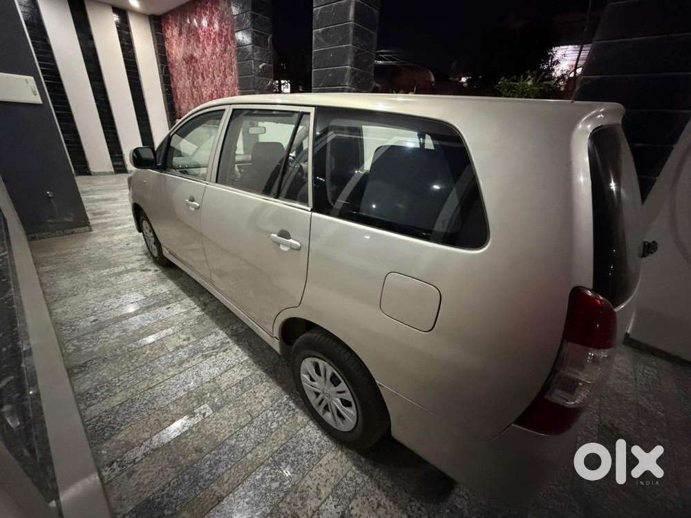 Toyota Innova 2013 Diesel Well Maintained