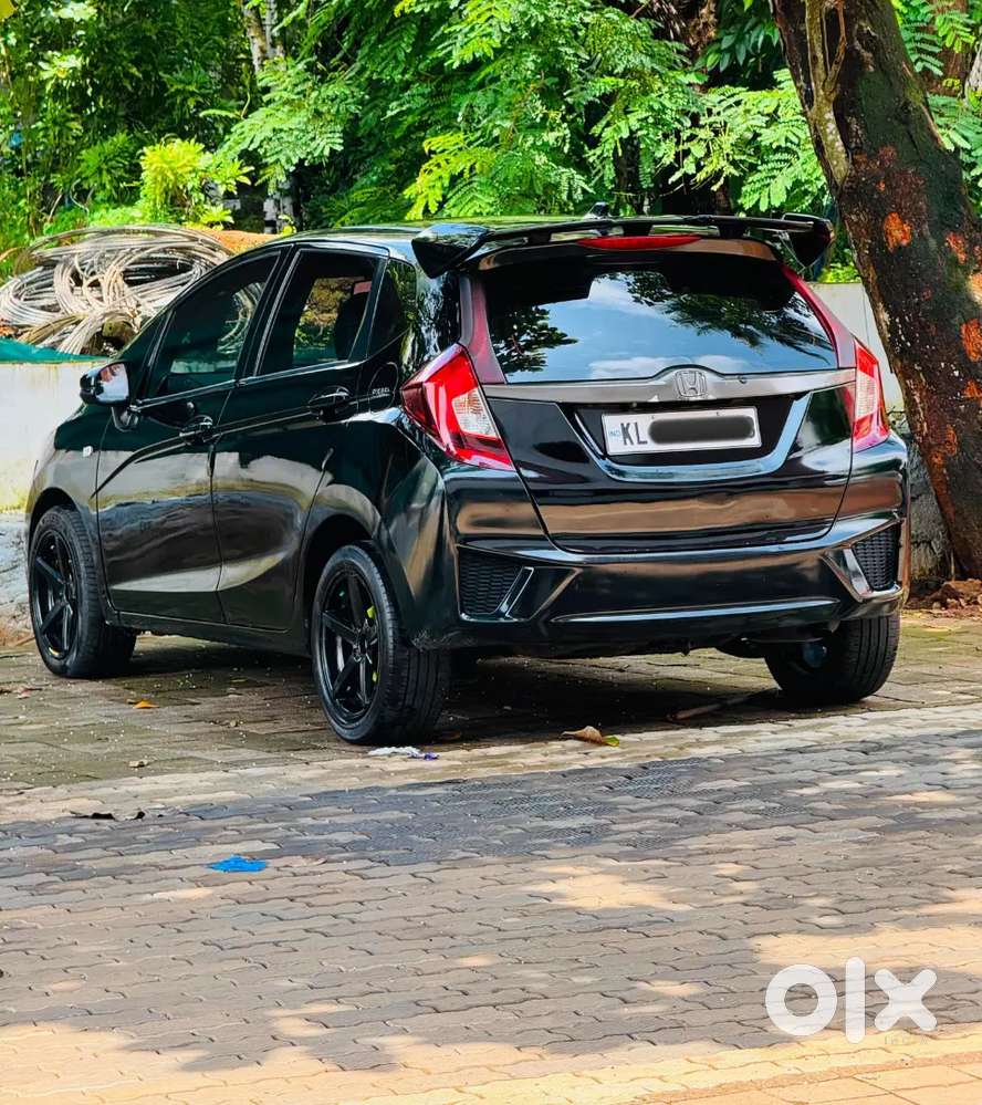 2016 Honda Jazz Sv Diesal Original Kerala Well Maintained Car