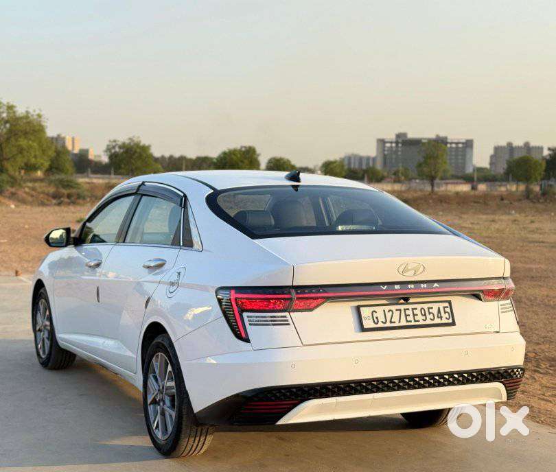 Hyundai Verna 1.5 Sx Vtvt, 2024, Petrol