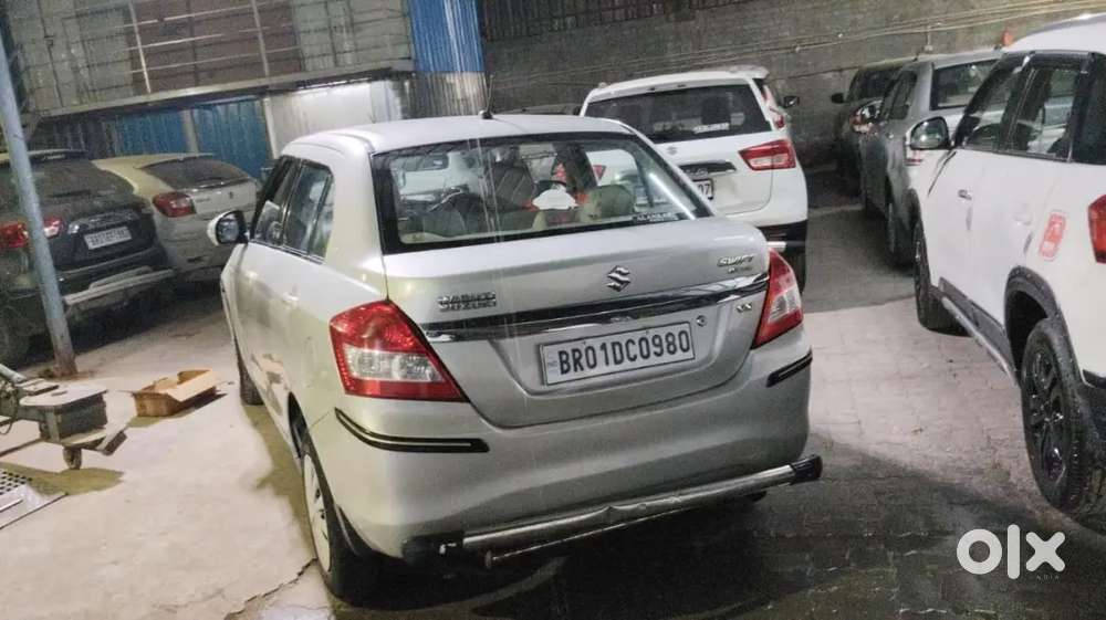 Maruti Suzuki Dzire 2017 Petrol Well Maintained With Service Record
