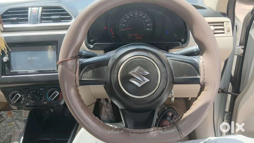 Maruti Suzuki Dzire 1.2 Lxi, 2017, Petrol