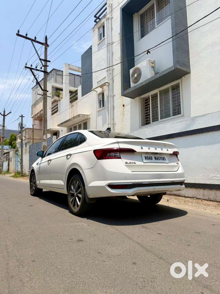 Skoda Slavia 1.5 Tsi Style At, 2023, Petrol