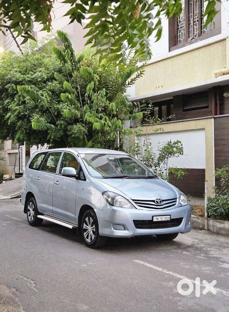 Toyota Innova 2.5 G (diesel) 8 Seater, 2009, Diesel