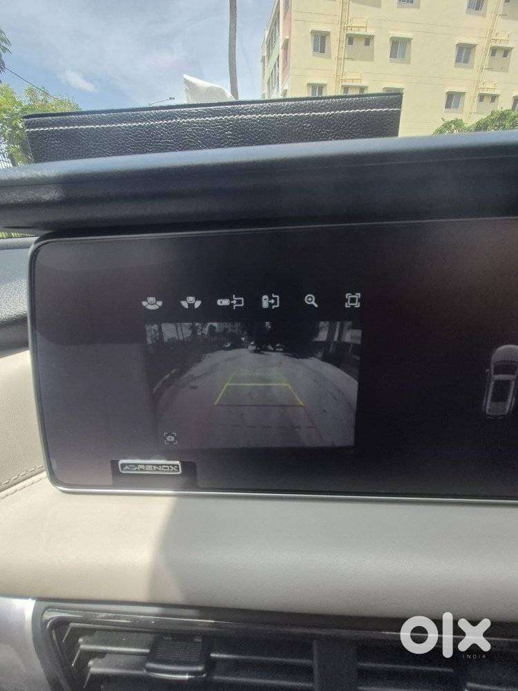 Mahindra Xuv700 2.0 Ax 7 Petrol At Str, 2024, Petrol