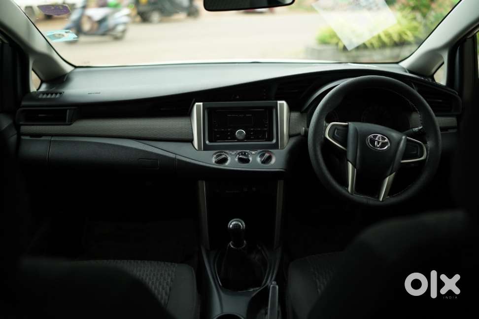Toyota Innova Crysta 2.4 G Mt, 2017, Diesel