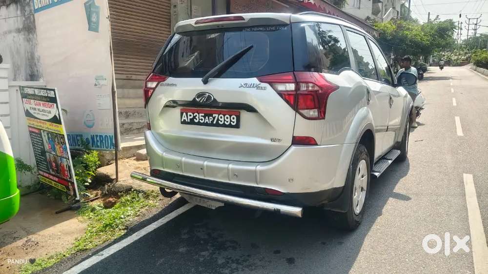 Xuv 500 Showroom Track