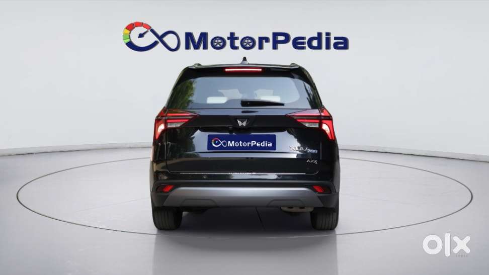 Mahindra Xuv700 2.0 Ax 7 Petrol At Luxury Pack Str, 2025, Petrol