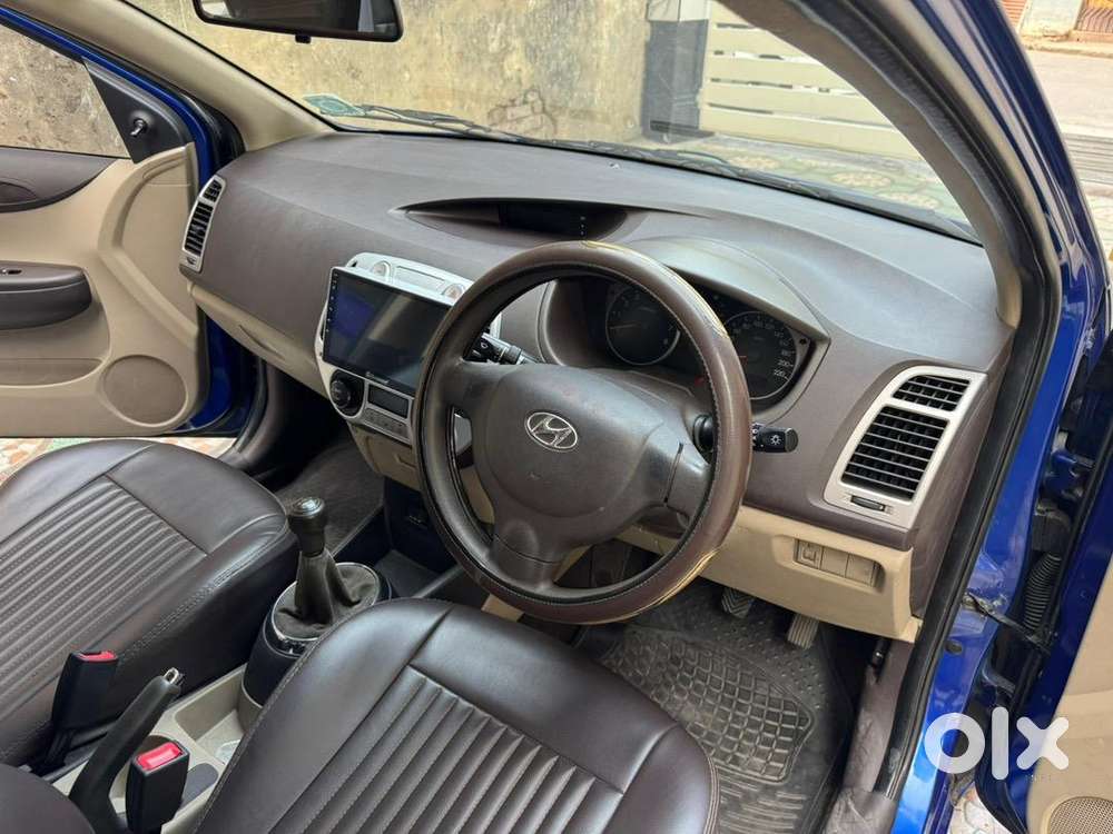 Hyundai Petrol Manual 2010 Magna