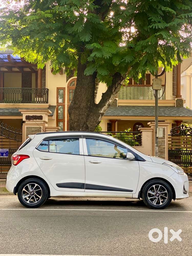 2017 Hyundai Grand I10 Sportz Automatic