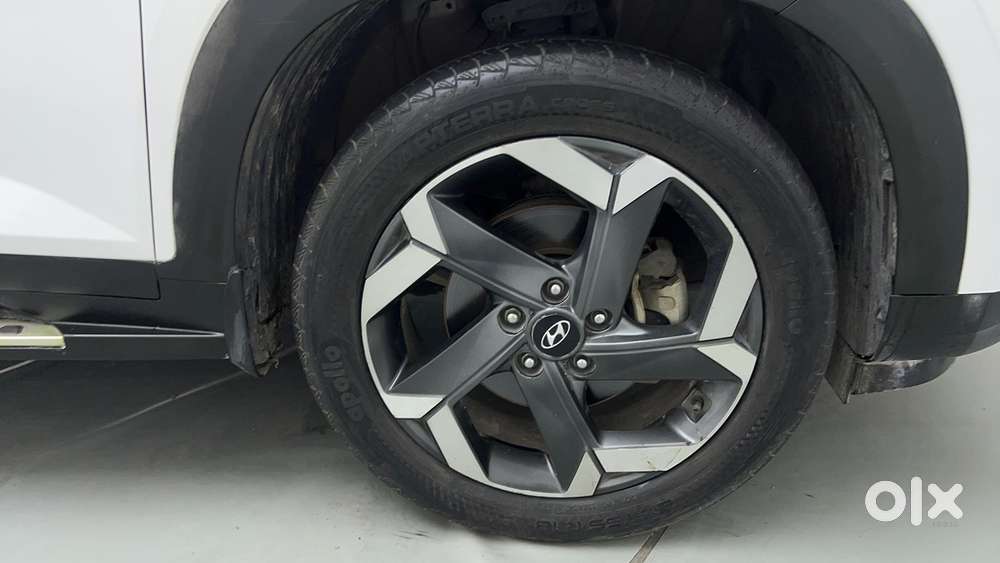 Hyundai Alcazar 1.5 Tdct Signature (o) 7s Petrol, 2023, Petrol