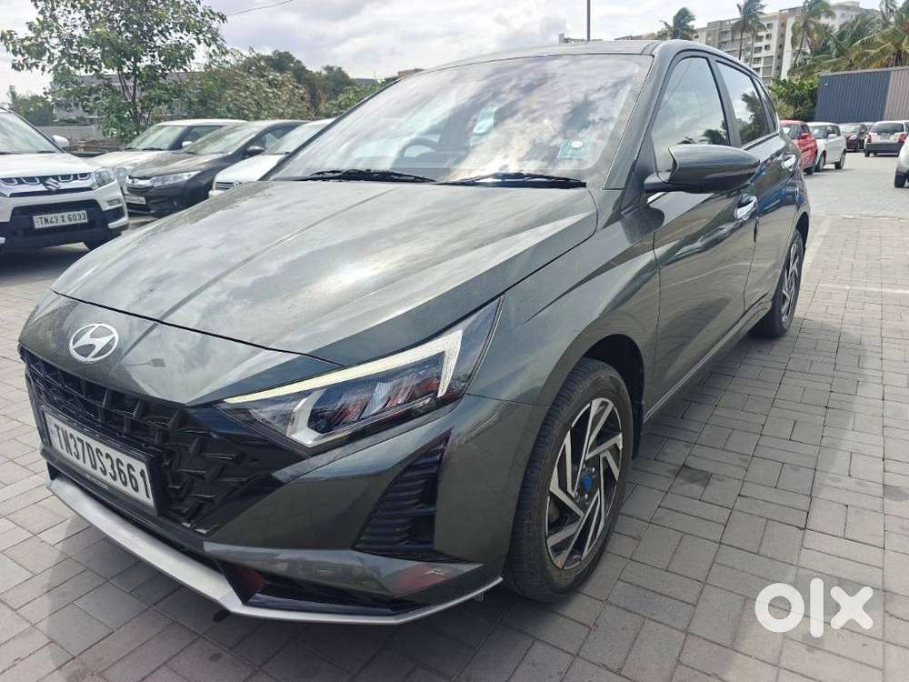 Hyundai I20 Asta (o) 1.2 Mt, 2023, Petrol