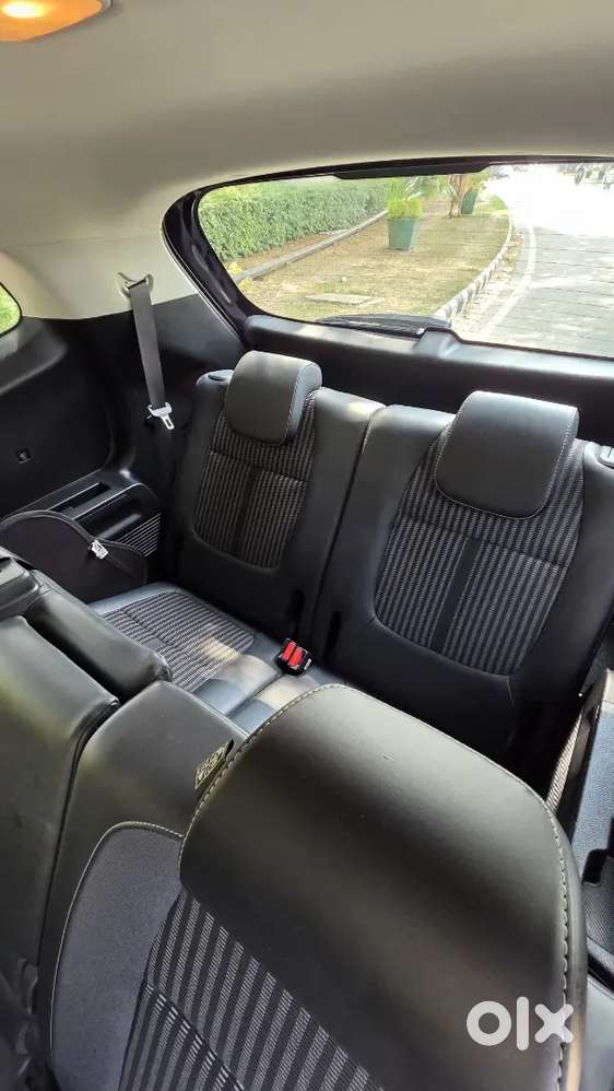 Kia Carens Prestige Plus 2023 Car