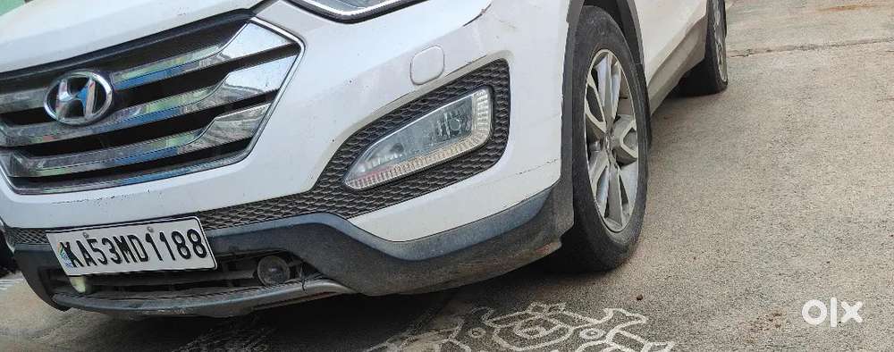 Hyundai Santa Fe 2016 Diesel 261000 Km Driven