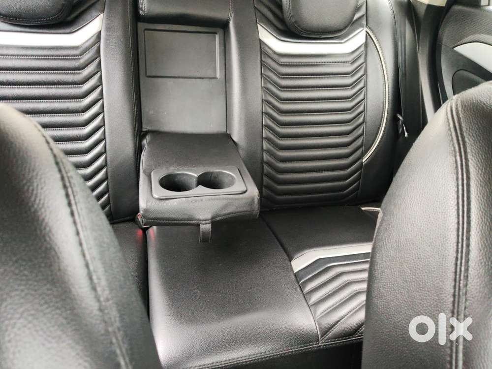 Maruti Suzuki Brezza Zxi Plus At, 2022, Petrol