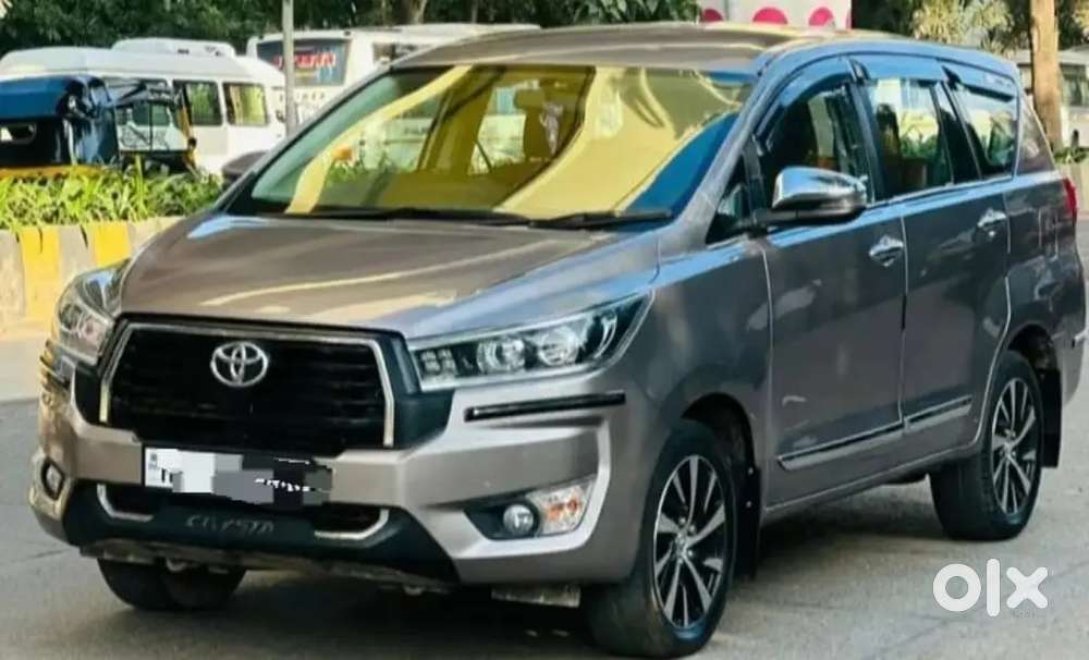 Innova Crysta Automatic 2022 Vip No 5555