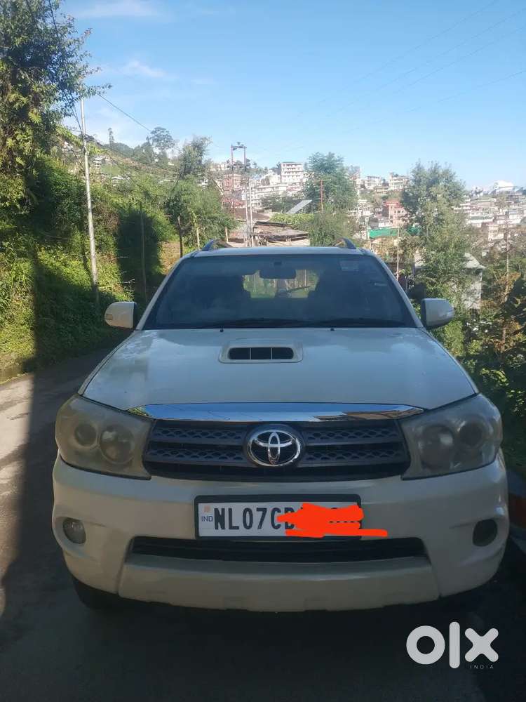 Toyota Fortuner Anniversary Edition- 4x4diesel 2010