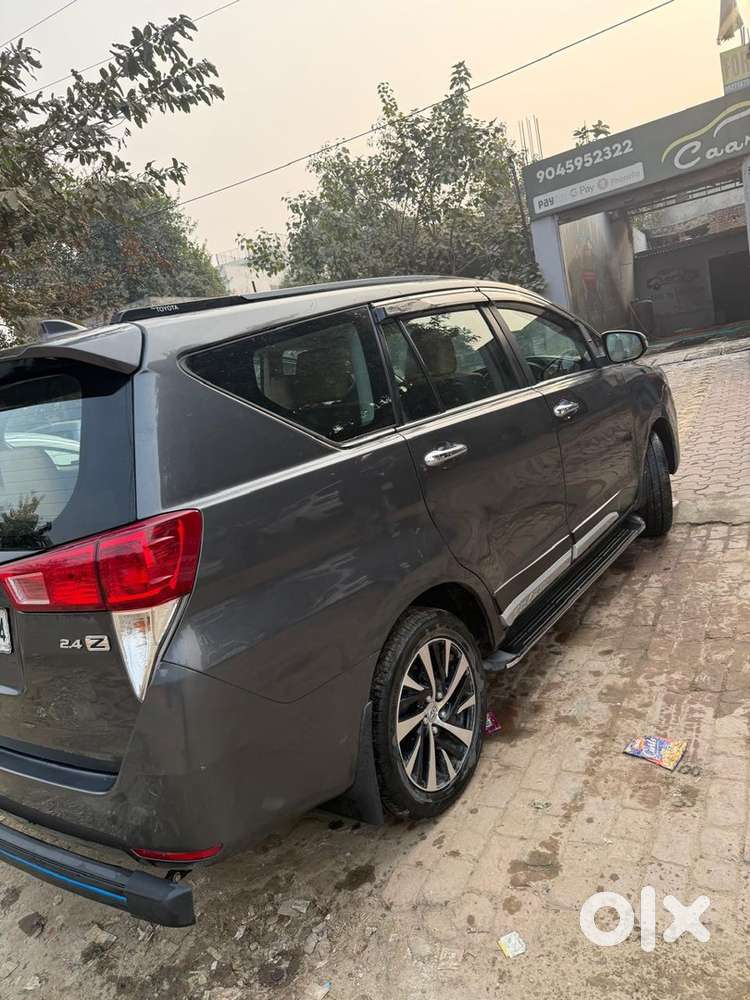 Toyota Innova Crysta 2022