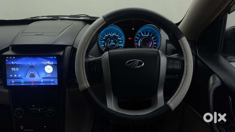 Mahindra Xuv500 2.2 W10, 2015, Diesel