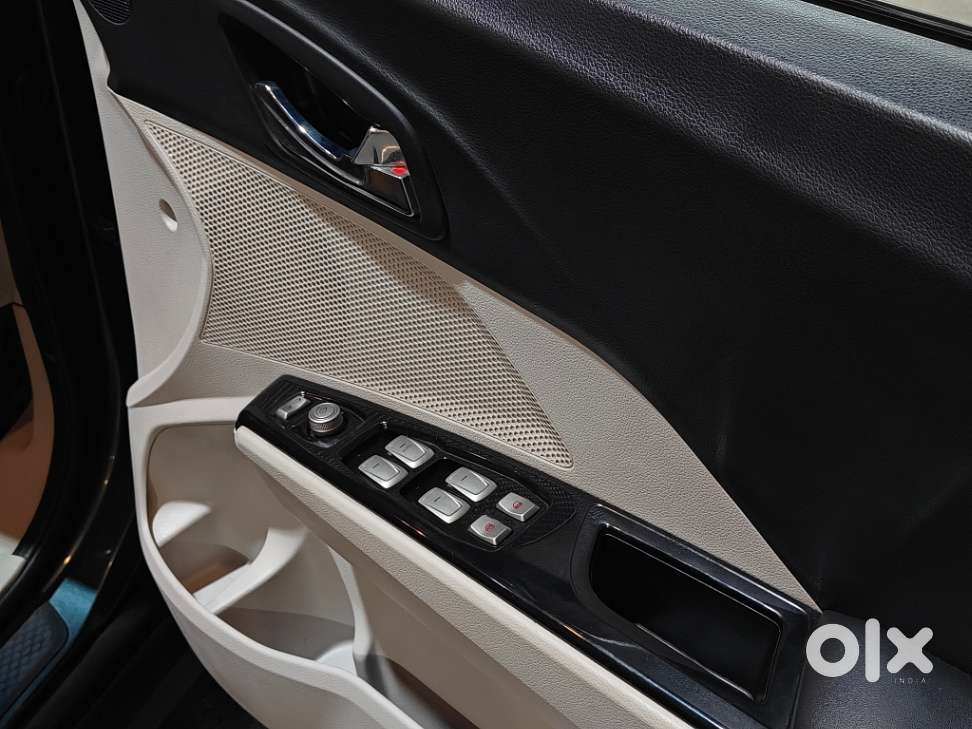 Mahindra Xuv300 W8 Amt Optional Diesel, 2021, Diesel