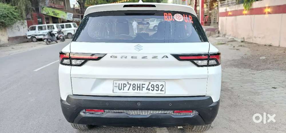 Maruti Suzuki Brezza 2023 Cng & Hybrids 72000 Km Driven
