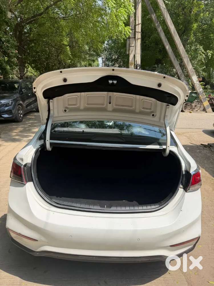 Hyundai Verna Diesel Automatic Vip Number