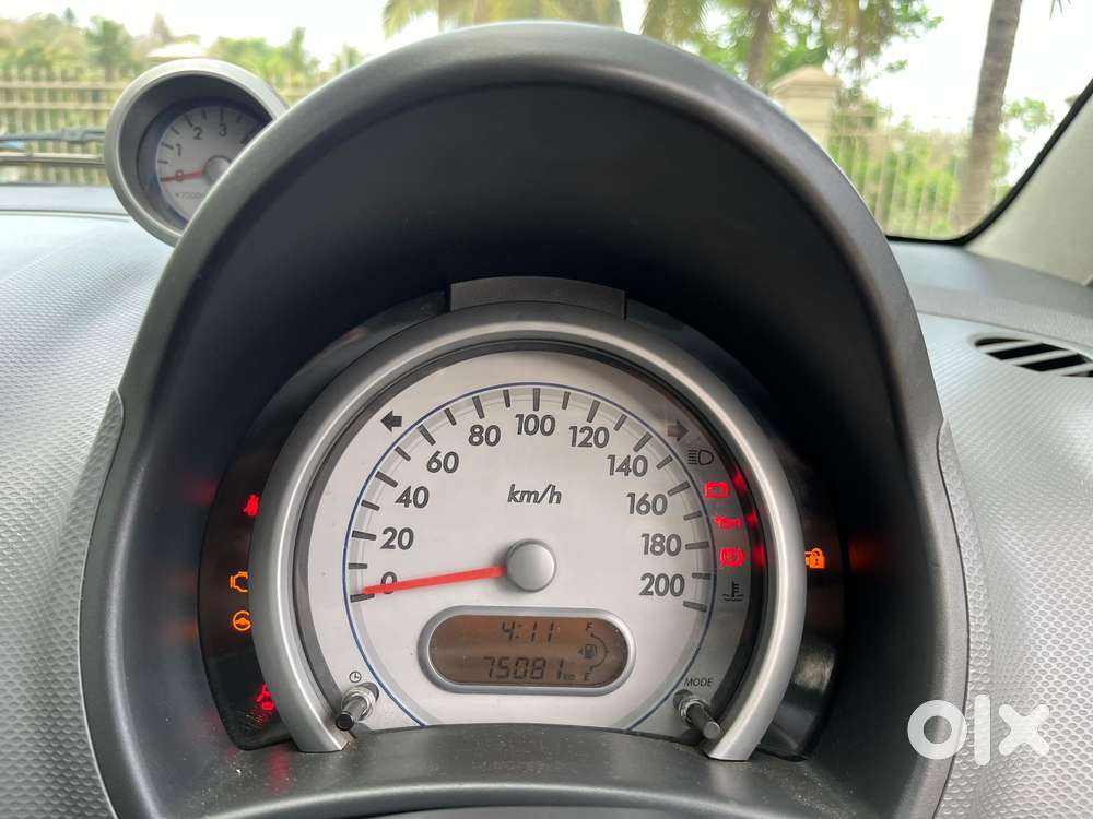 Maruti Suzuki Ritz Vxi, 2012, Petrol