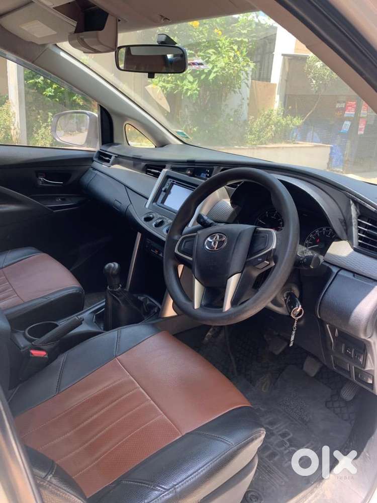 Toyota Innova Crysta 2016 Diesel Well Maintained