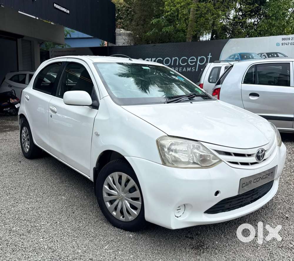 Toyota Etios Liva 2011-2012 G Plus, 2011, Petrol