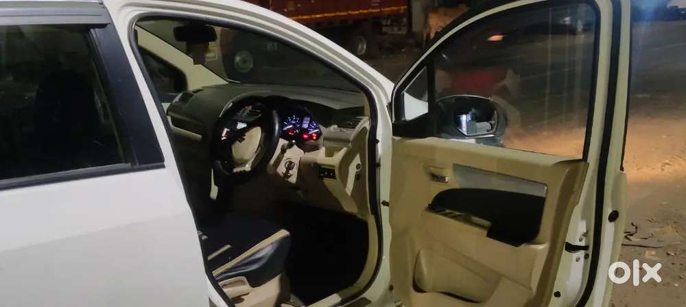 Maruti Suzuki Ertiga 2017